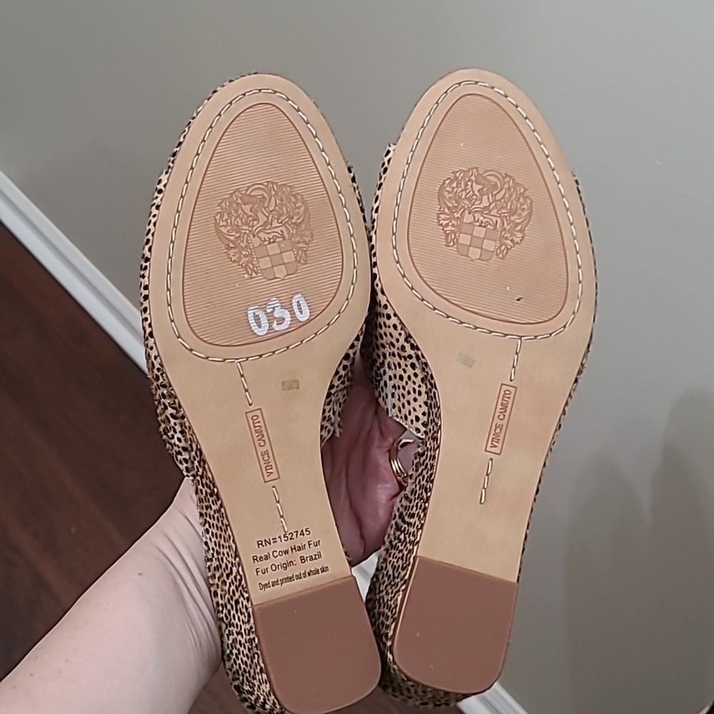 Vince Camuto STEPHENA Black & Tan Cow Hair Fur Wedge Sandals size 8.5 - Picture 8 of 11